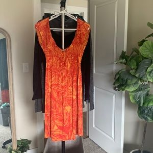 Banana Republic stretchy puff-shoulder or off-shoulder tropical dress knee-long